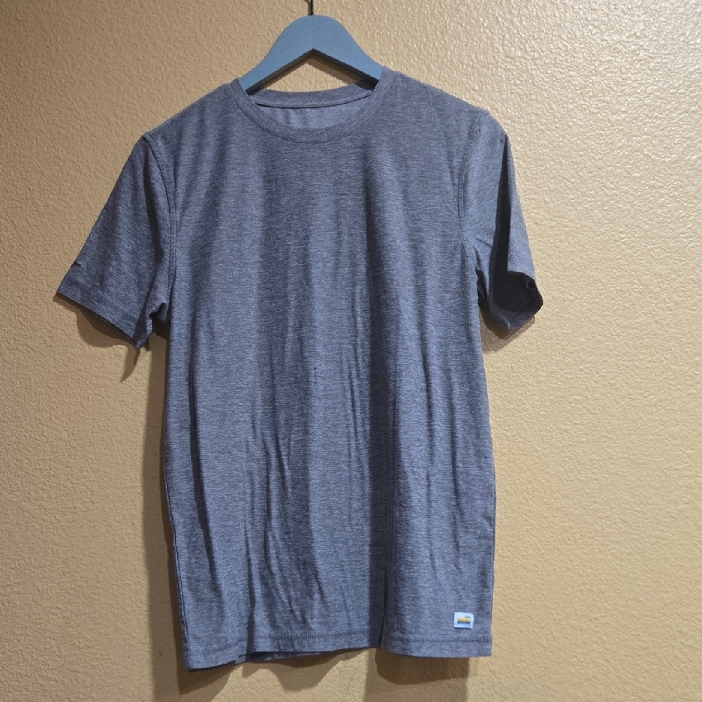 Vuori Gray Men's T-Shirt